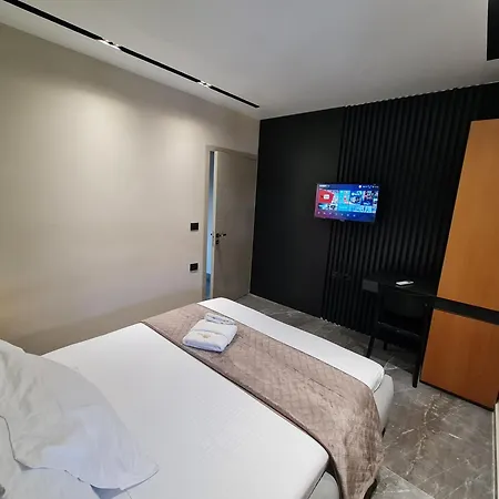 La Mirage & Appartement Tirana