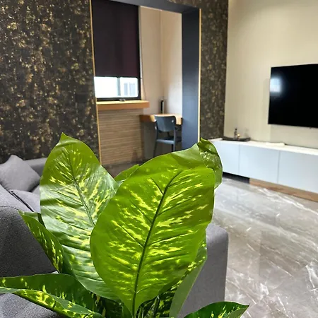 La Mirage & Appartement Tirana