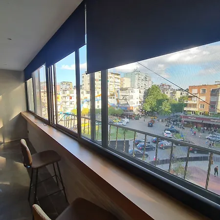 La Mirage & * Tirana