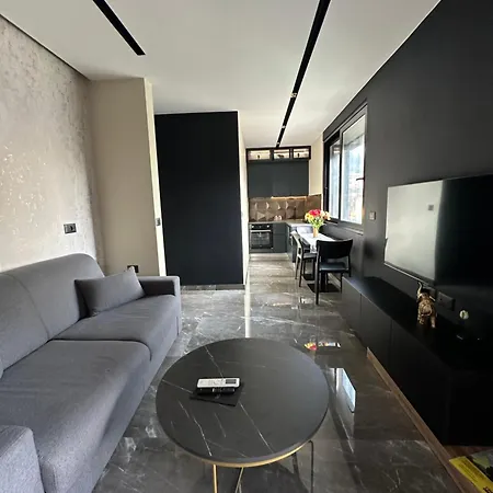 La Mirage & Apartment