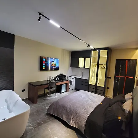La Mirage & Apartment *