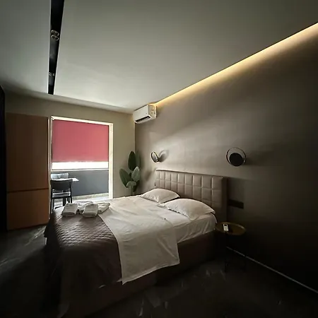 La Mirage & Apartment Tirana