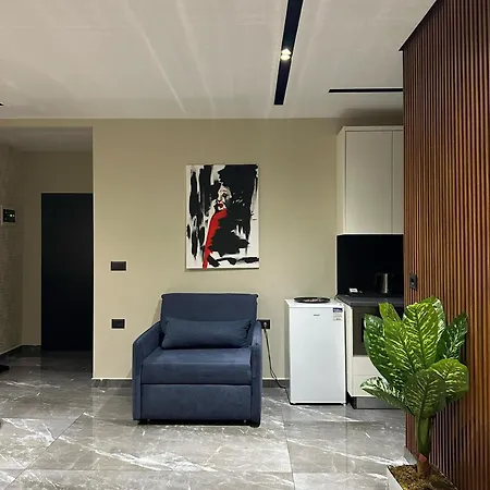 La Mirage & Apartment