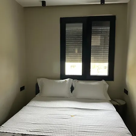 La Mirage & * Tirana