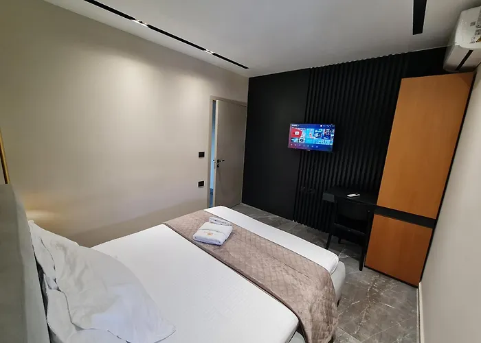 La Mirage & Apartament Tirana