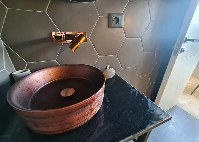 La Mirage & Apartament Tirana